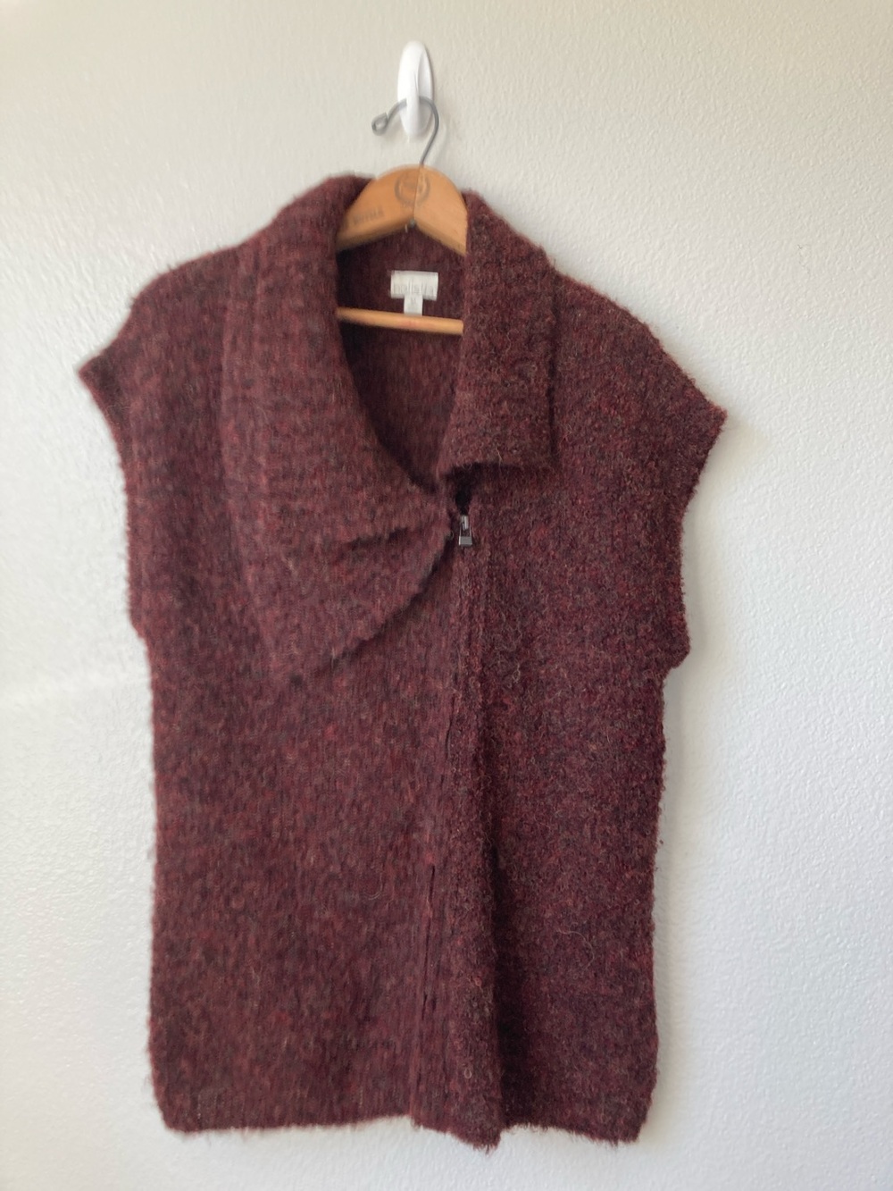Holista alpaca blend asymmetrical collar sweater vest top sz M